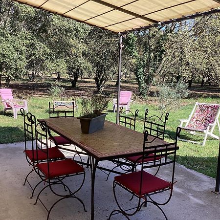 Villa Au Mas Des Chenes à La Baume-de-Transit Extérieur photo